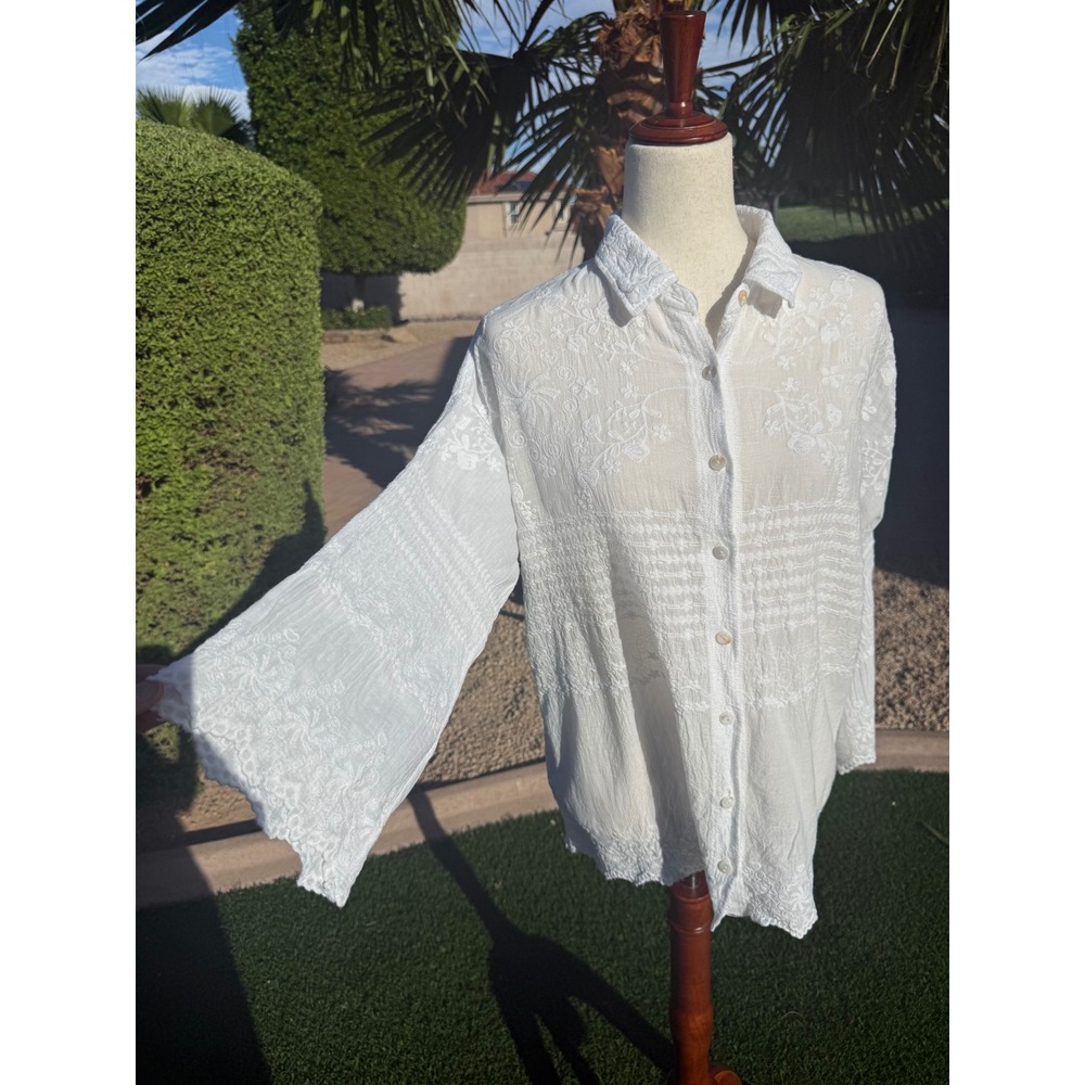 Soft Surroundings White Embroidered Semi Sheer  Button Down Blouse Large 2FV45